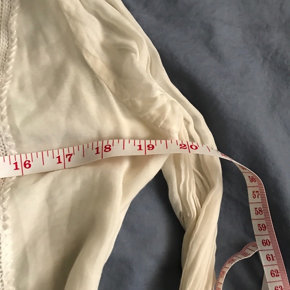 Elie Tahari Cream blouse - Picture 8 of 8